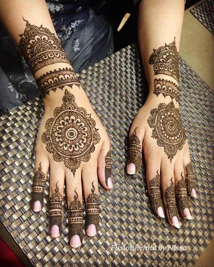 back hand mehendi designs