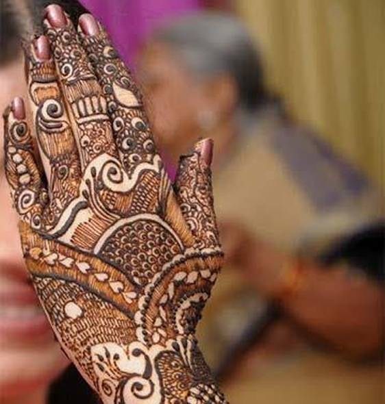 Beautiful Mehendi design on my palm