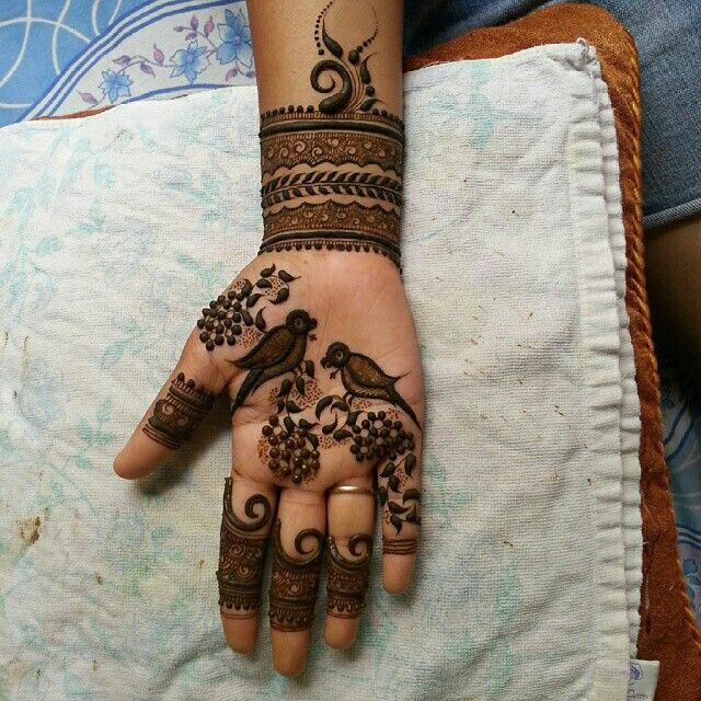Nature Love in Mehendi Design