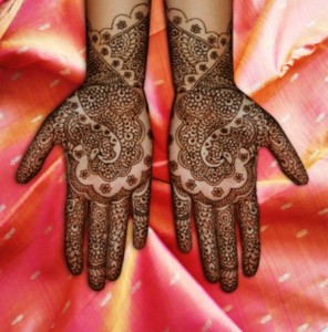 Unique bridal mehendi design