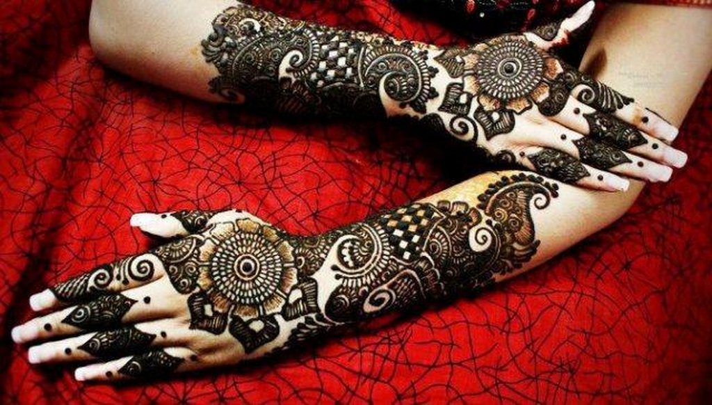 Latest Best and Beautiful Mehendi Design