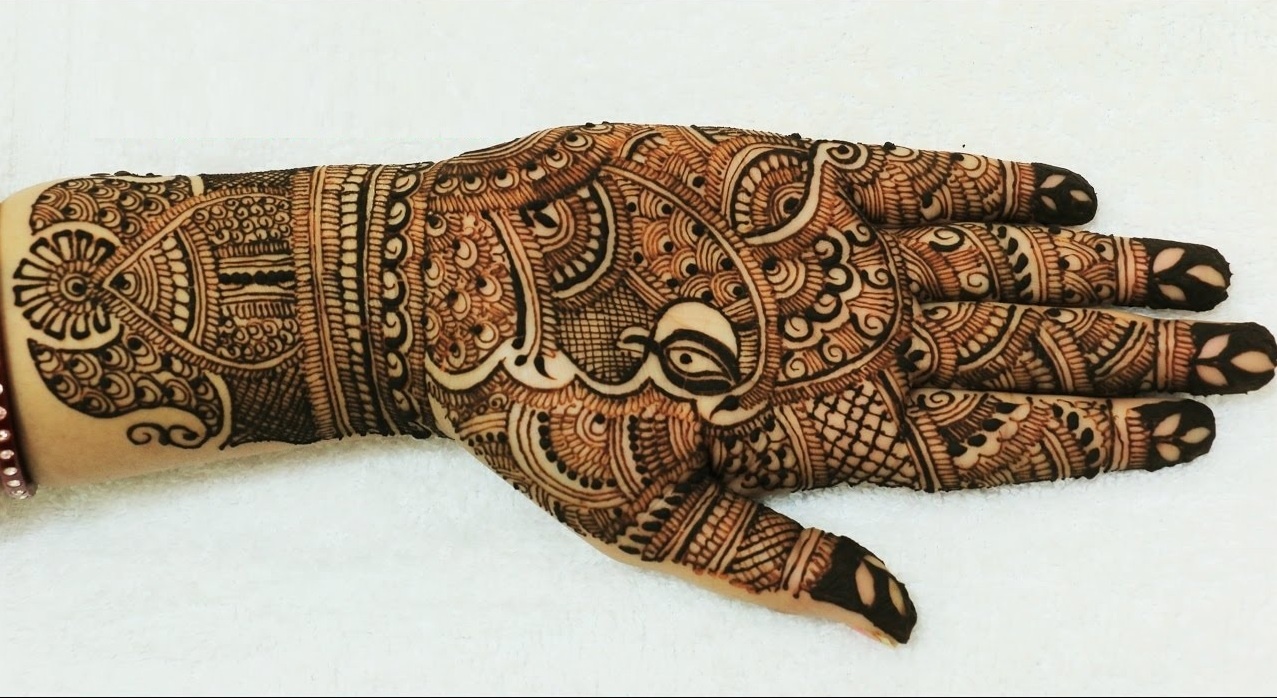 RajGhera tusnia Mehendi design