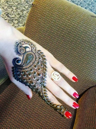 Classic Peacock style mehendi design