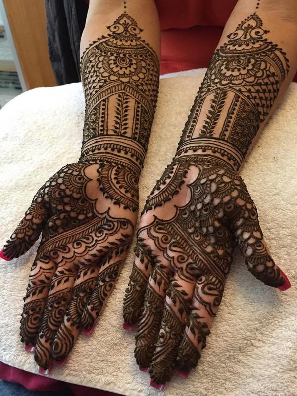 Full hand Mehendi