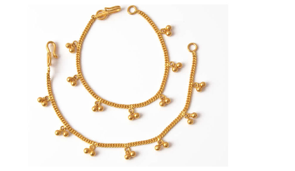 Gold anklet