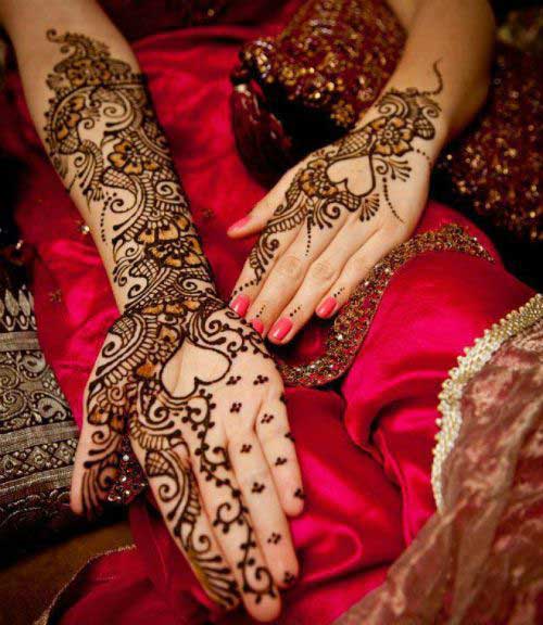 Heart Shape Mehendi Design