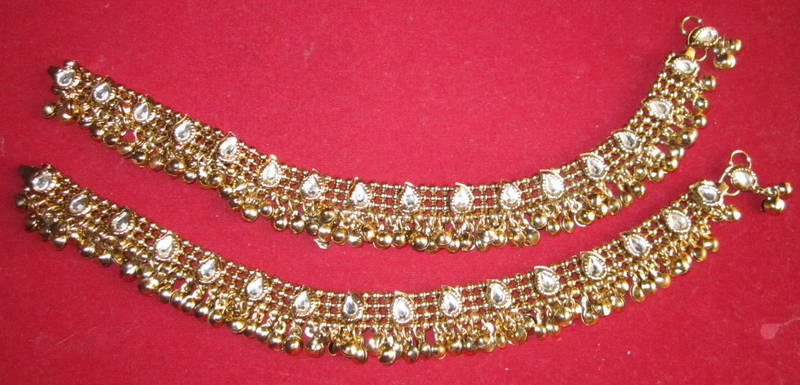 Gold anklet
