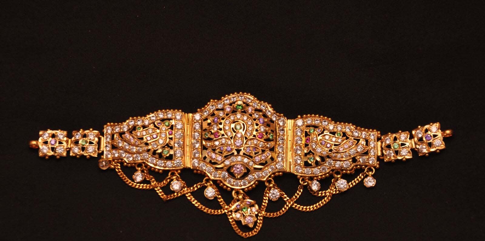 Gold baajuband design