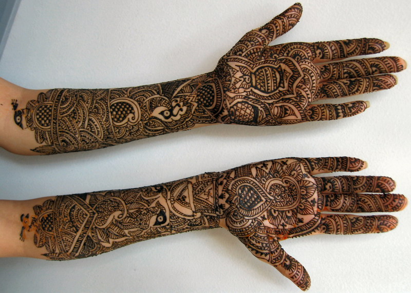 Latest Beautiful Mehendi Design for Bridal