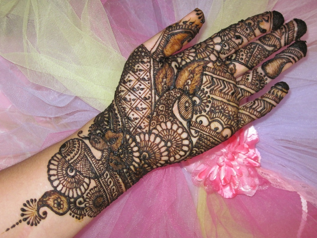 Latest Bridal Mehendi Design