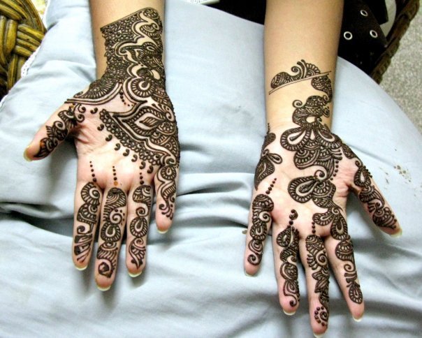 Latest Arabic Mehendi Design