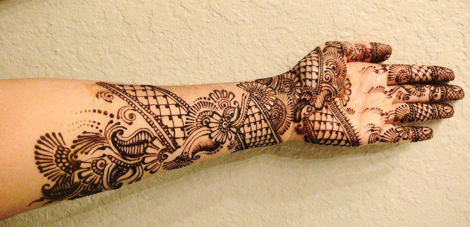 Beautiful henna mehendi design