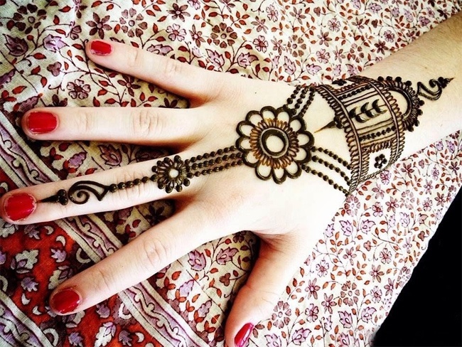 Simple Mehendi Design