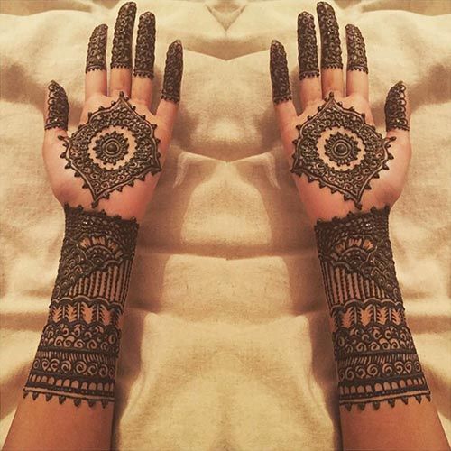 Traditional Mehendi Design