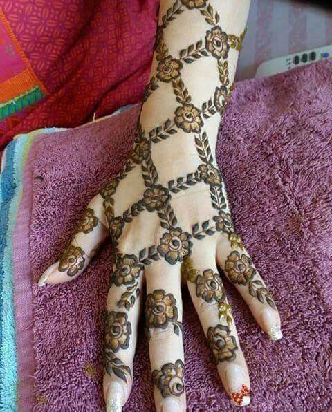 Unique mehendi design