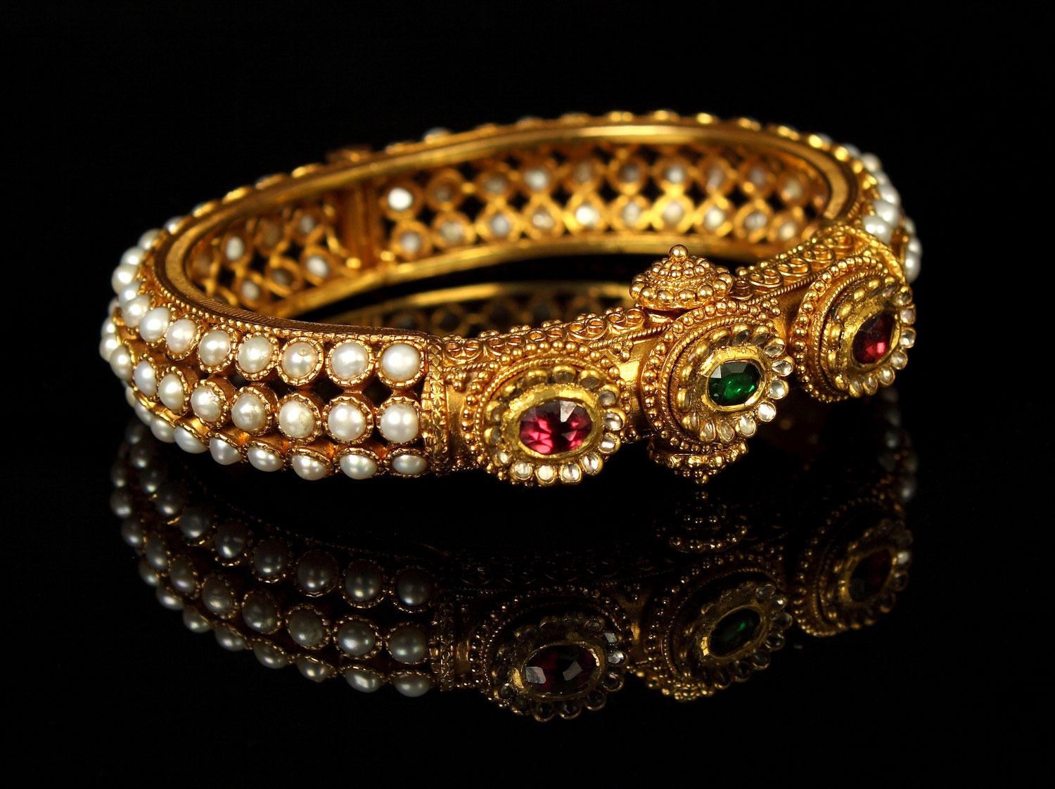 Kundan bangle