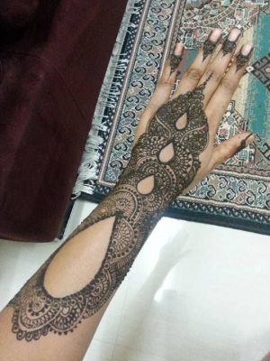 Henna mehndi art
