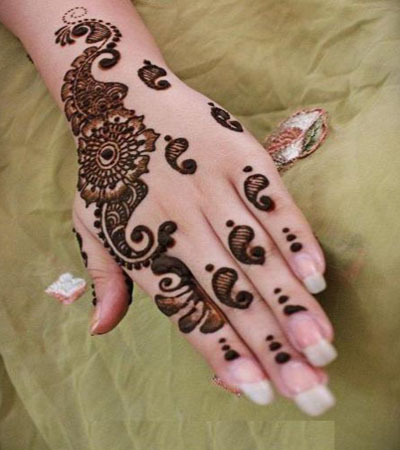 New look mehendi design