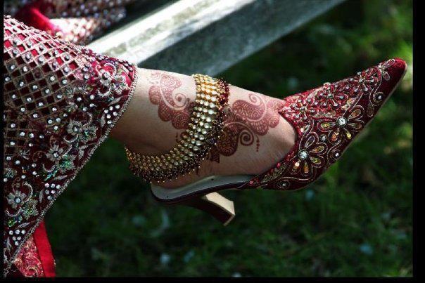 Red and golden shape payal