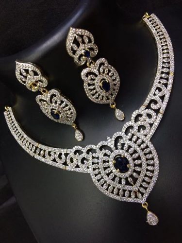 Diamond necklace with stone studded