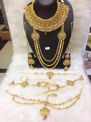 Full gala Gold necklace set