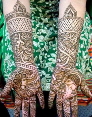Bridal Full hand mehendi design with bride and groom pics
