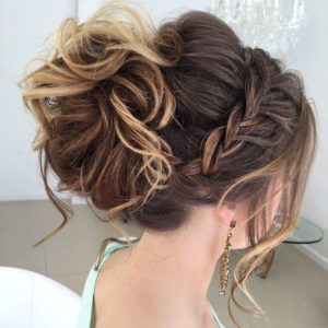 Office hair style in stylish way