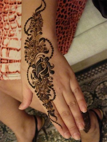 New Age trendy heena design