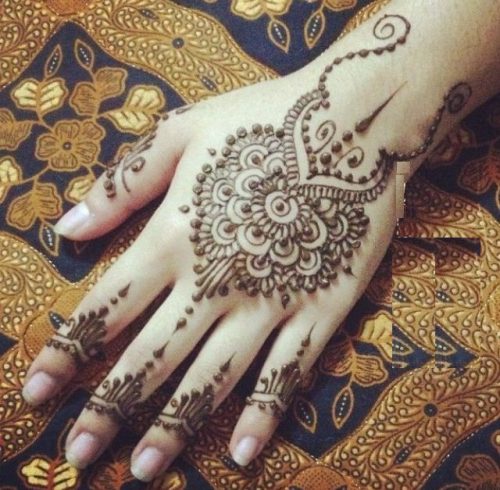 Razor style mehndi design