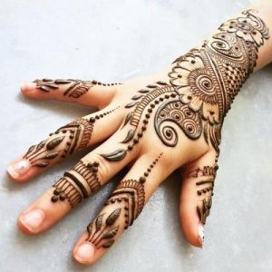 Classic palm mehendi design