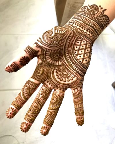 Palm Bhara style mehendi design