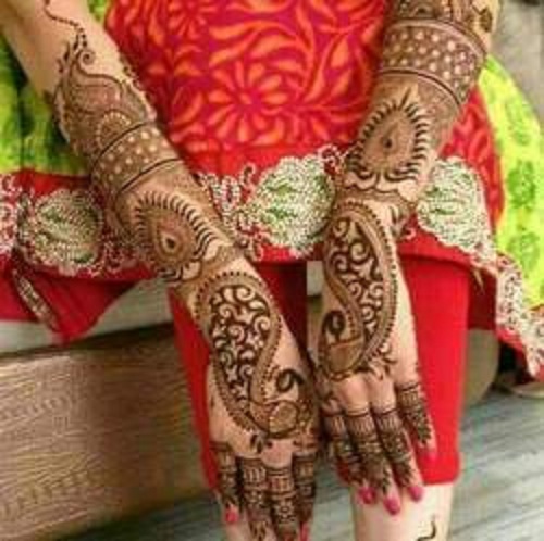 Punjabi Bridal style mehendi design