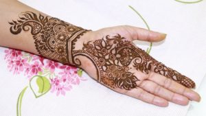 Anarkali leave style mehendi design