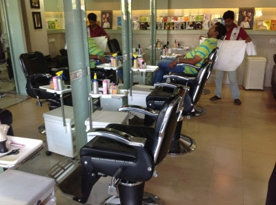 roopam-hair-port-ashok-chowk-solapur-men-beauty-parlours-imhfrph