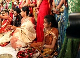 Brahmanandam_Son_Gautham_Wedding_Stillsf2091913e0339ae402d523bb0cb0251c_blogimg-1