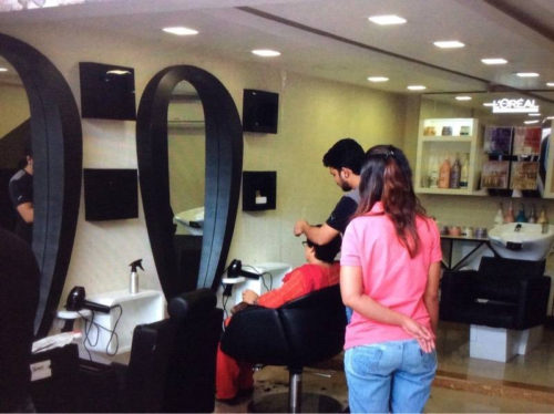 anisha-beauty-saloon-panjim-goa-ypg1f
