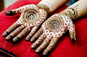 Shaadi Mehendi design for open hand