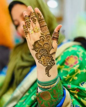 Latest Trendy Mehendi design for palm